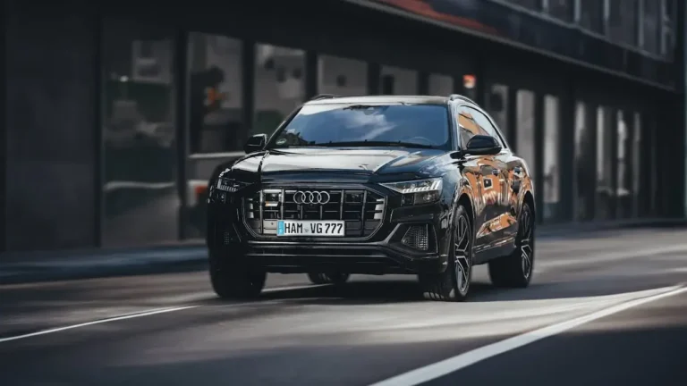 Audi Q8 – The Ultimate Luxury SUV with Sporty Perf