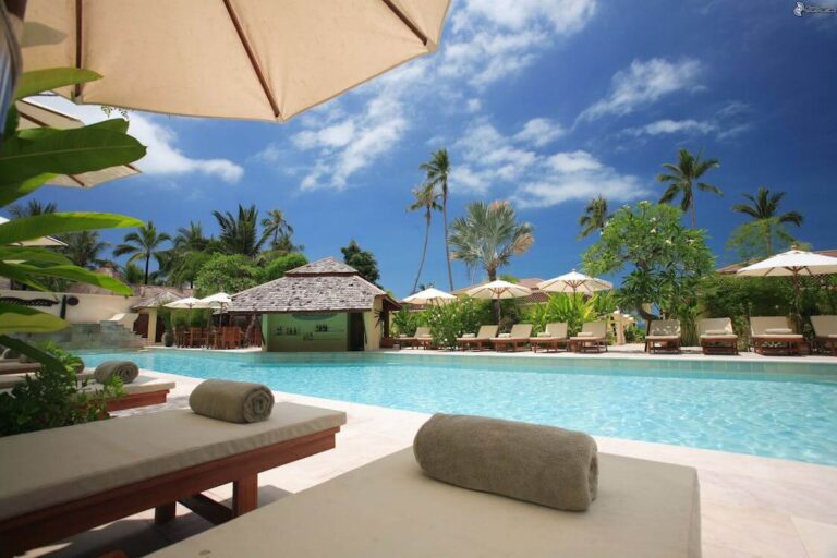 BlueWave Beach Resort Where Every Room Has a View of the Ocean